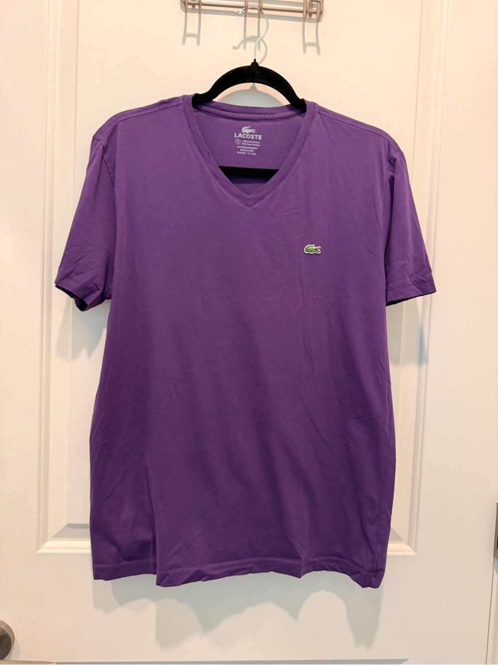 Lacoste Men's Purple Pima Cotton Short Sleeve V-Neck
T-Shirt Size 5